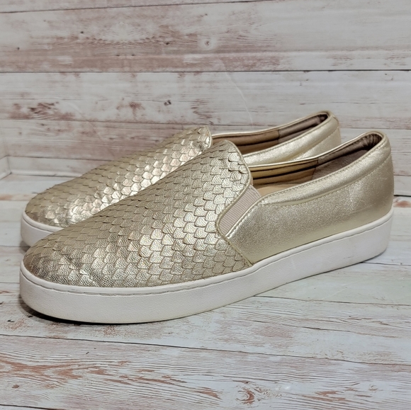 vionic snakeskin sneakers